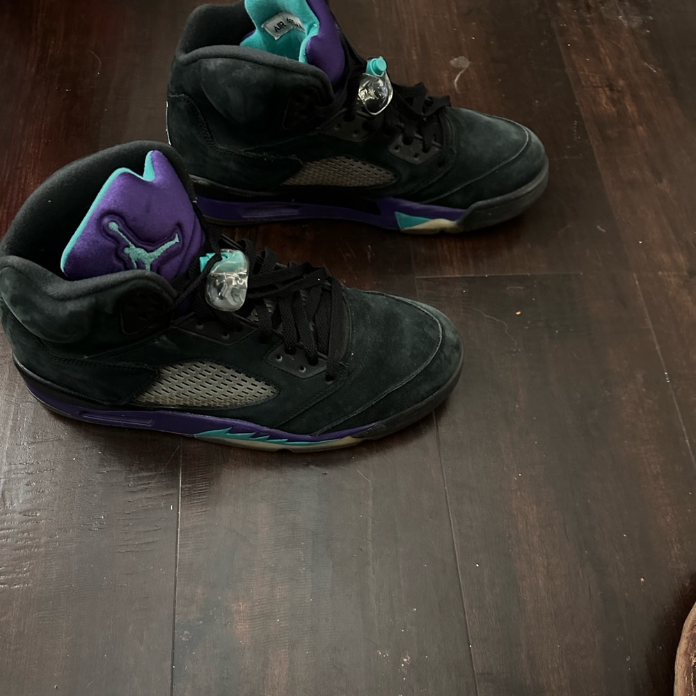 Black grape 5’s